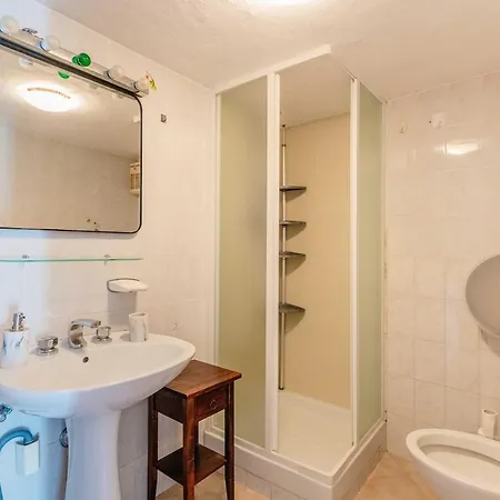 Romantic Loft - 2 Minutes From The Sea And Center