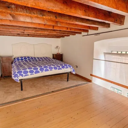 Apartment Romantic Loft - 2 Minutes From The Sea And Center *