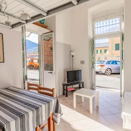 Apartment Romantic Loft - 2 Minutes From The Sea And Center