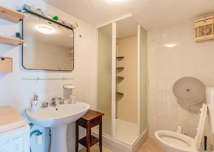 Romantic Loft - 2 Minutes From The Sea And Center